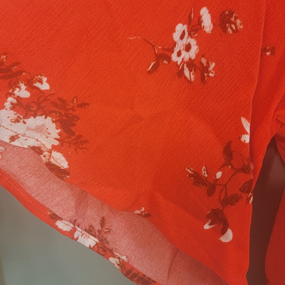 LUQ NWT Mango Berry Floral VNeck Tie Front Womens Prairie Top Size Large‎ - Picture 5 of 10
